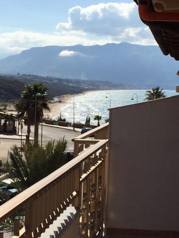 Casa Vacanze Nicole バレストラーテ 部屋 写真