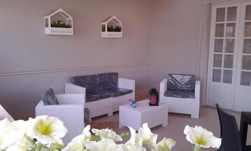 Casa Vacanze Nicole バレストラーテ エクステリア 写真