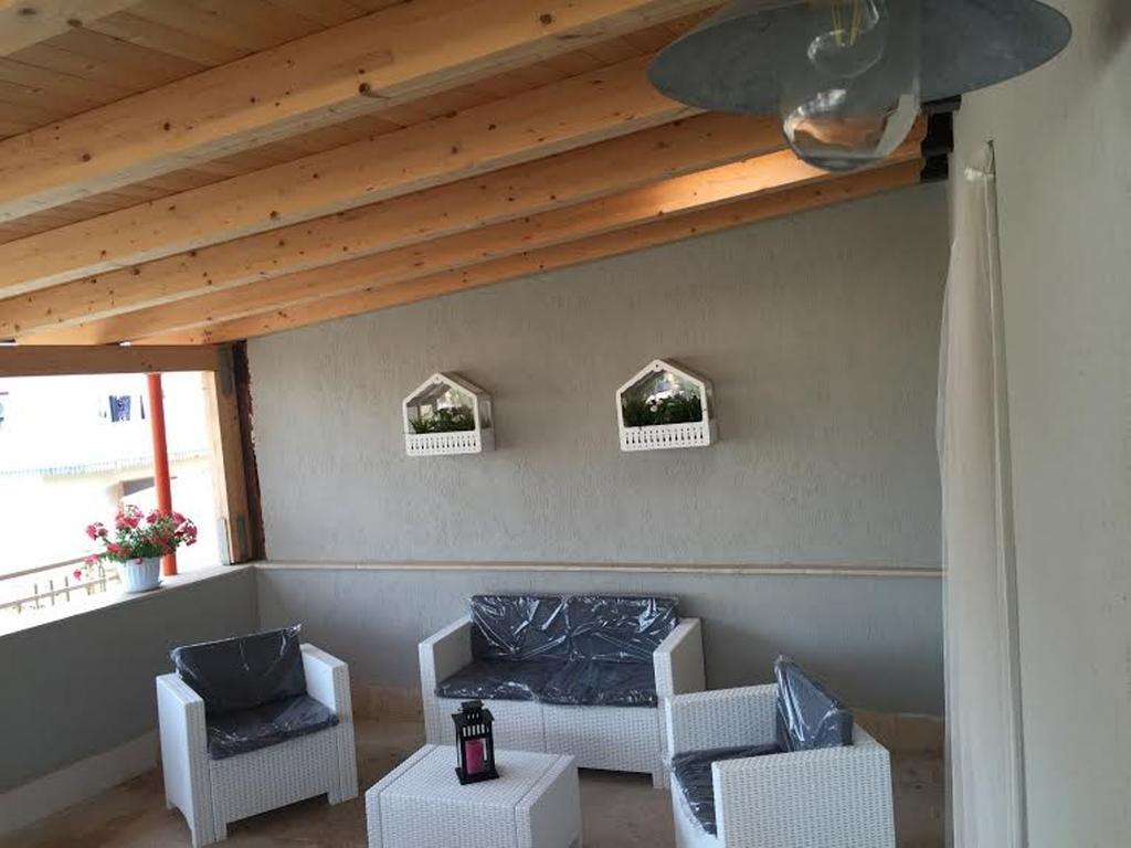 Casa Vacanze Nicole バレストラーテ エクステリア 写真