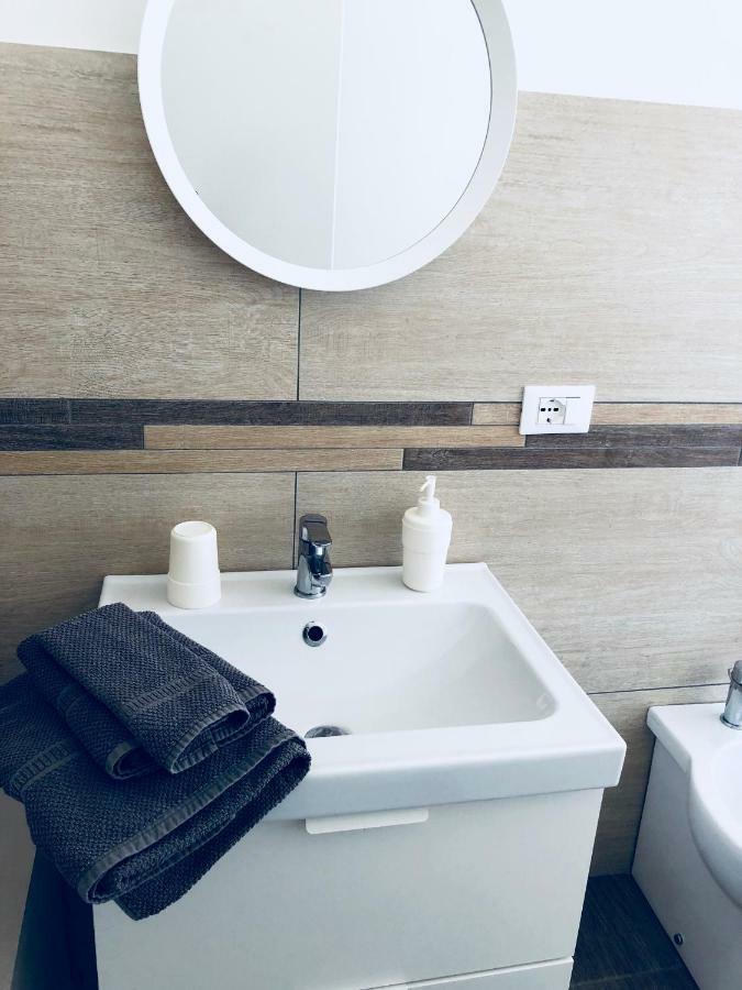 Casa Vacanze Nicole バレストラーテ エクステリア 写真