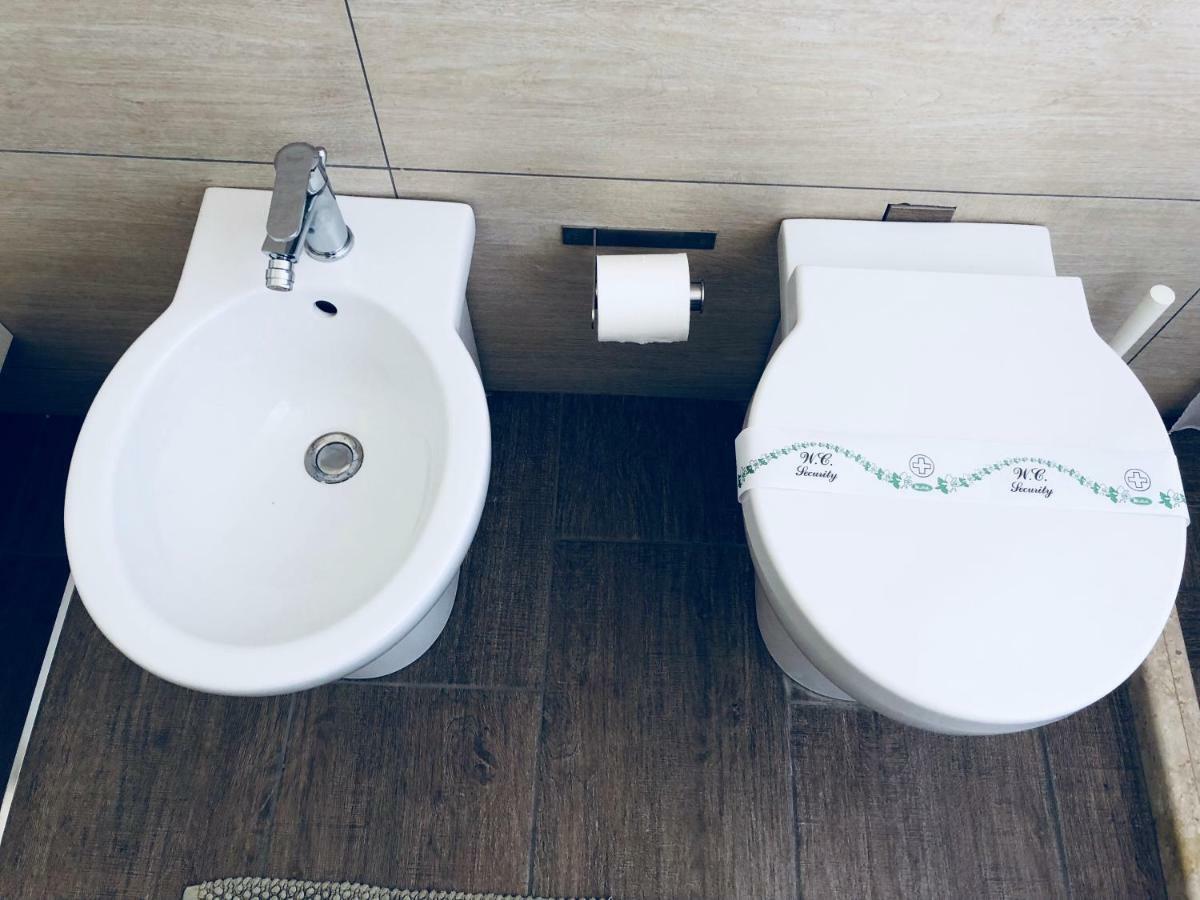 Casa Vacanze Nicole バレストラーテ エクステリア 写真